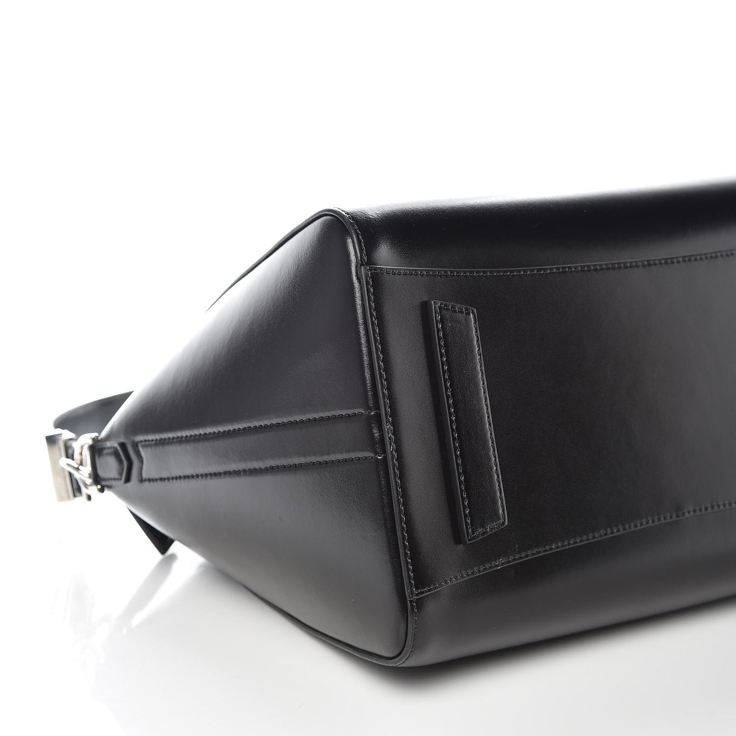 Shiny Lord Calfskin Medium Antigona Black