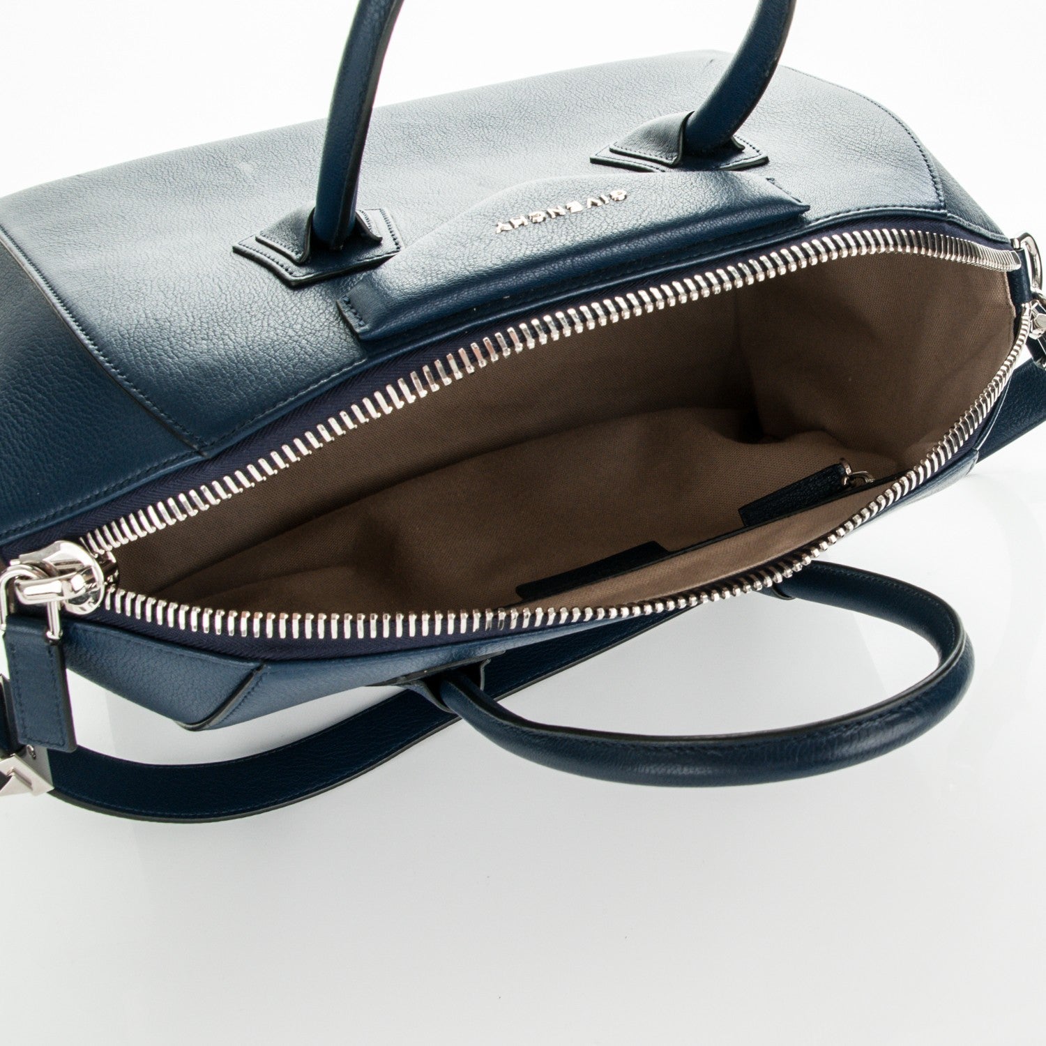Givenchy Sugar Goatskin Medium Antigona Night Blue 5 of 7