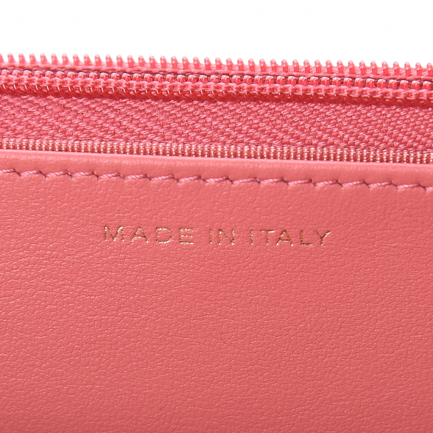 Caviar Quilted Wallet on Chain WOC Pink