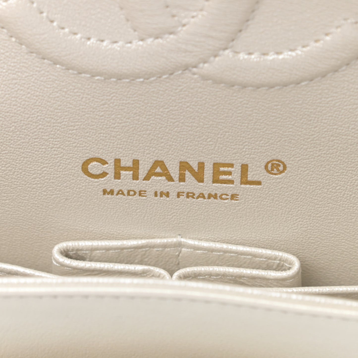 Iridescent Lambskin Quilted Medium Double Flap Ivory