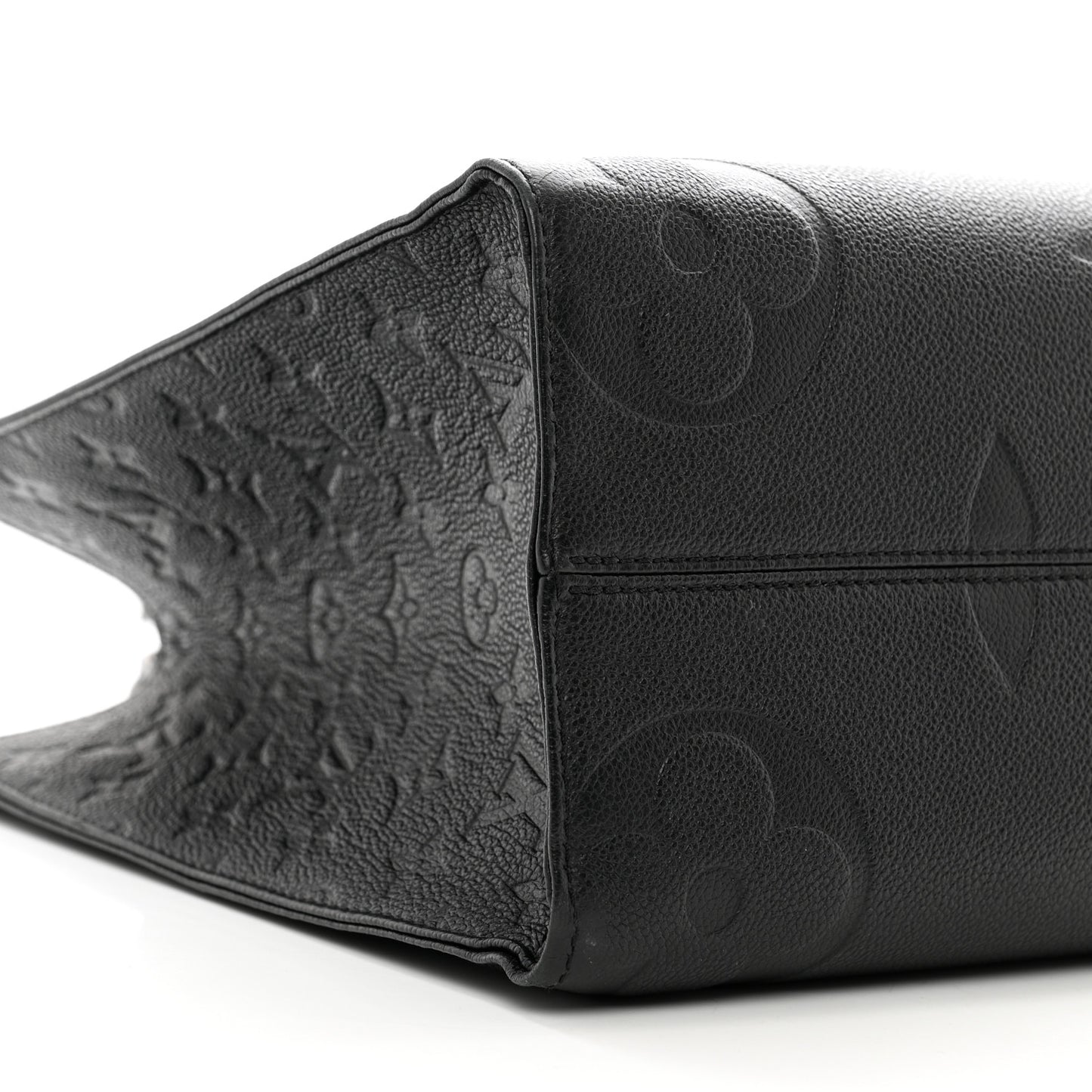 Empreinte Monogram Giant Onthego MM Black