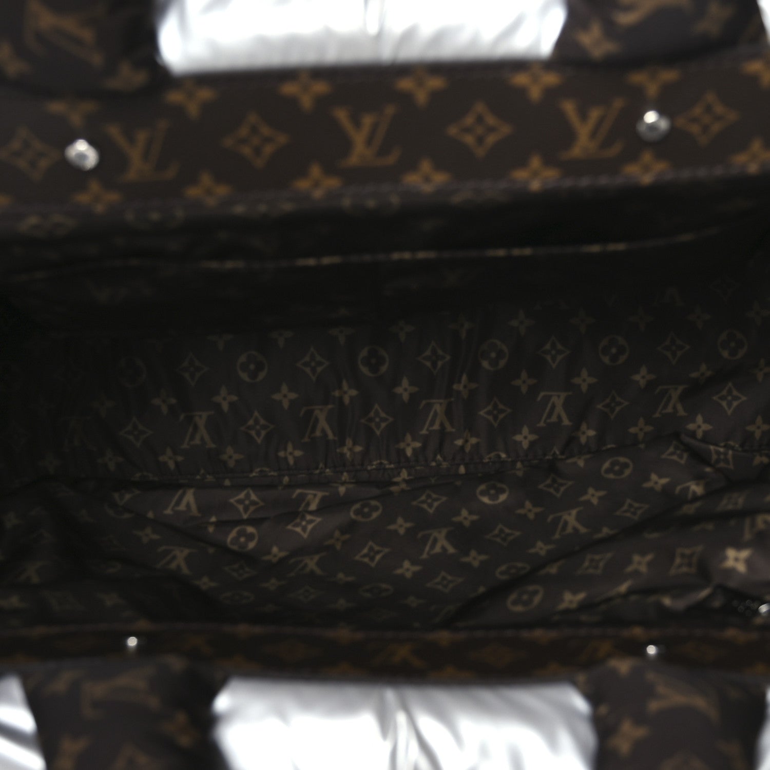 Louis Vuitton Econyl Monogram Pillow Giant Onthego GM Silver 5 of 9