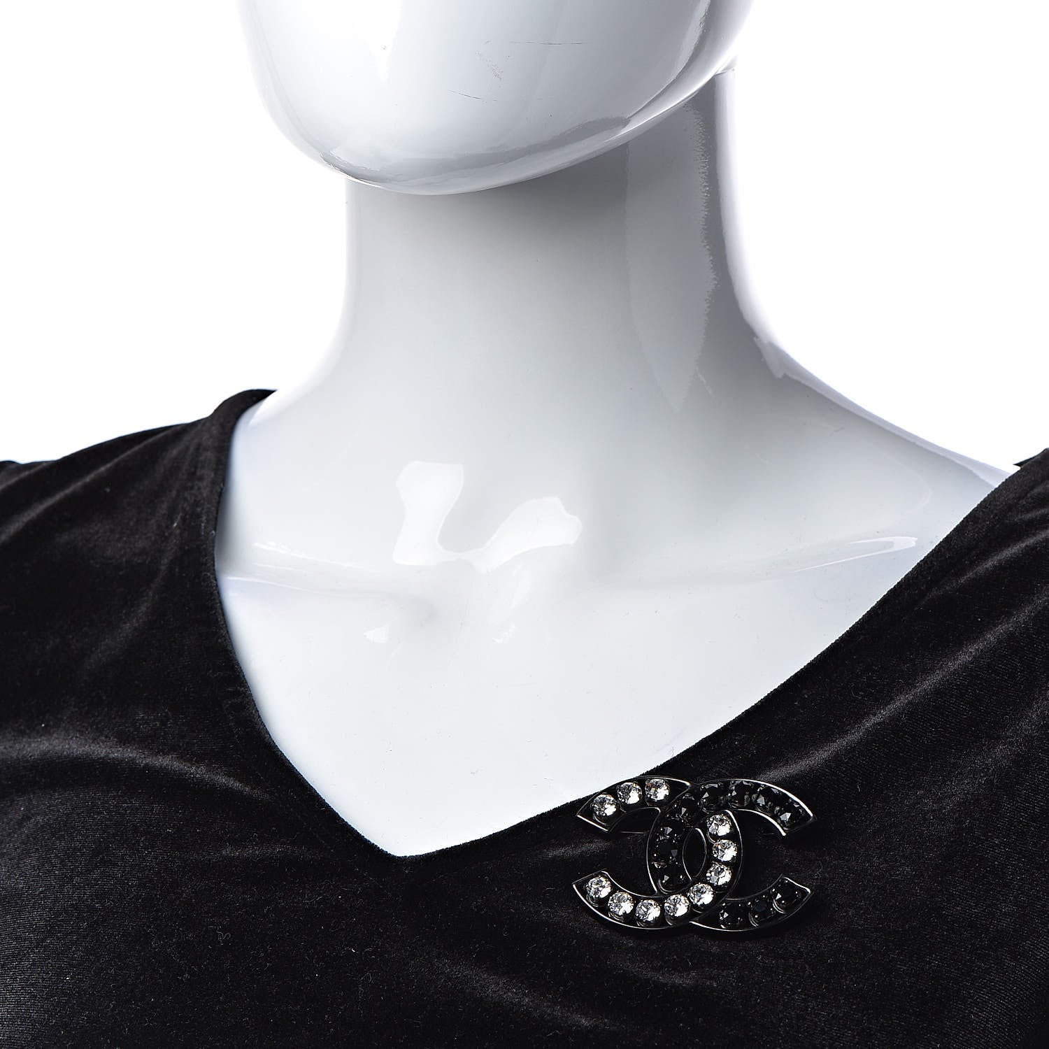 Chanel Ruthenium Crystal CC Brooch Black 2 of 4