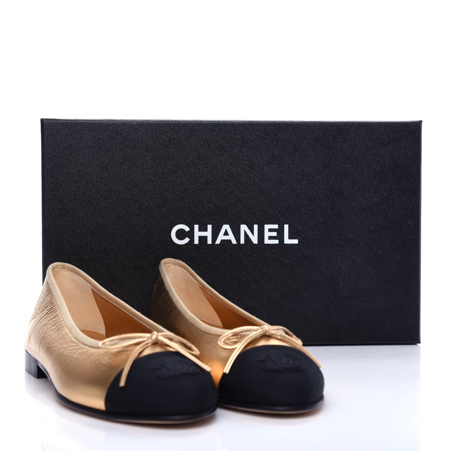 Chanel Metallic Calfskin Grosgrain Cap Toe CC Ballerina Flats 37.5 Gold 11 of 11