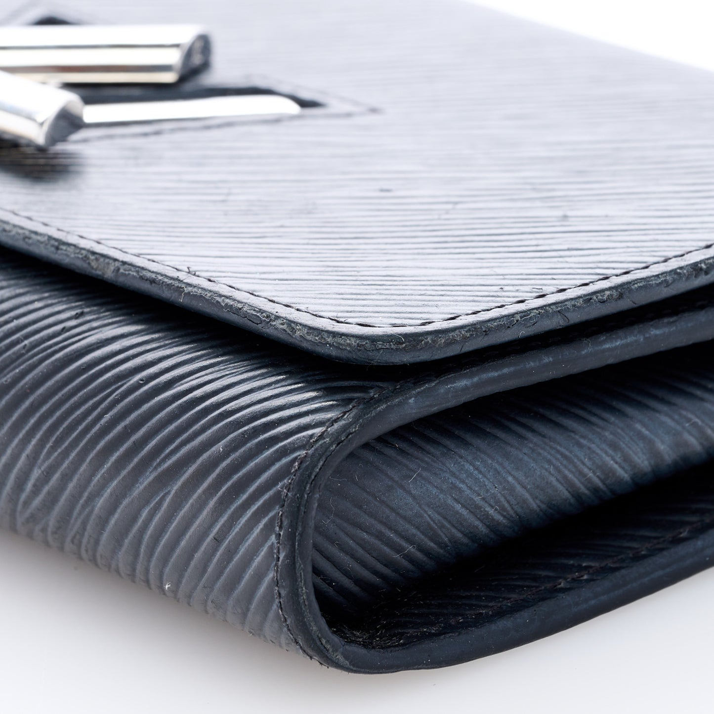 Epi Twist Chain Wallet Black