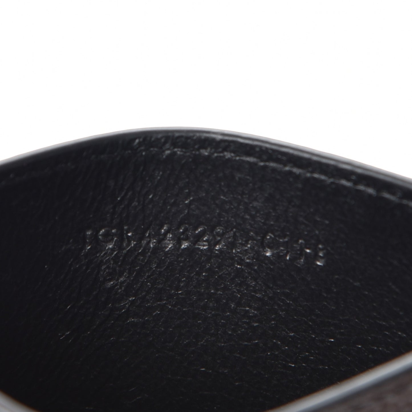 Grain De Poudre Matelasse Chevron Monogram Credit Card Case Black