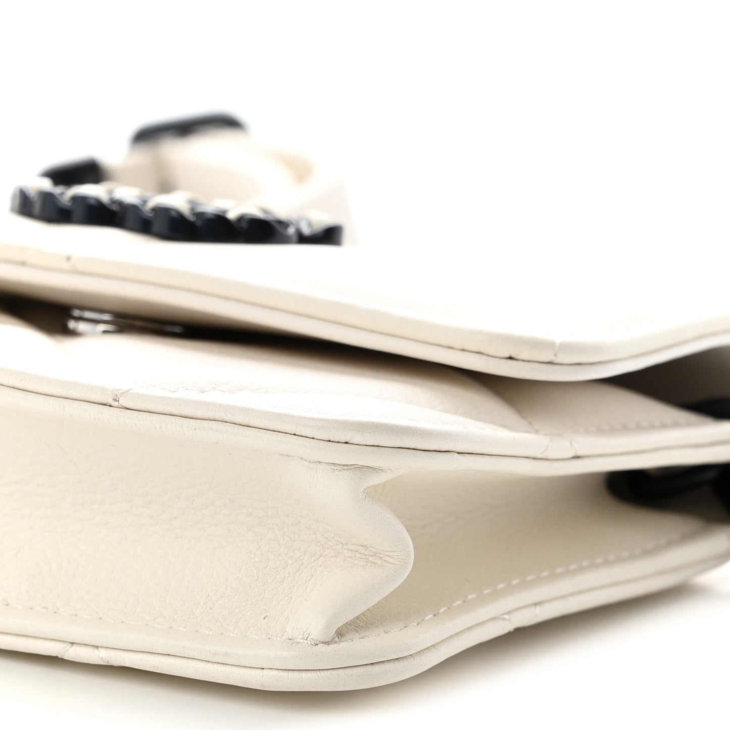 Caviar Quilted My Everything Belt Flap Card Holder White