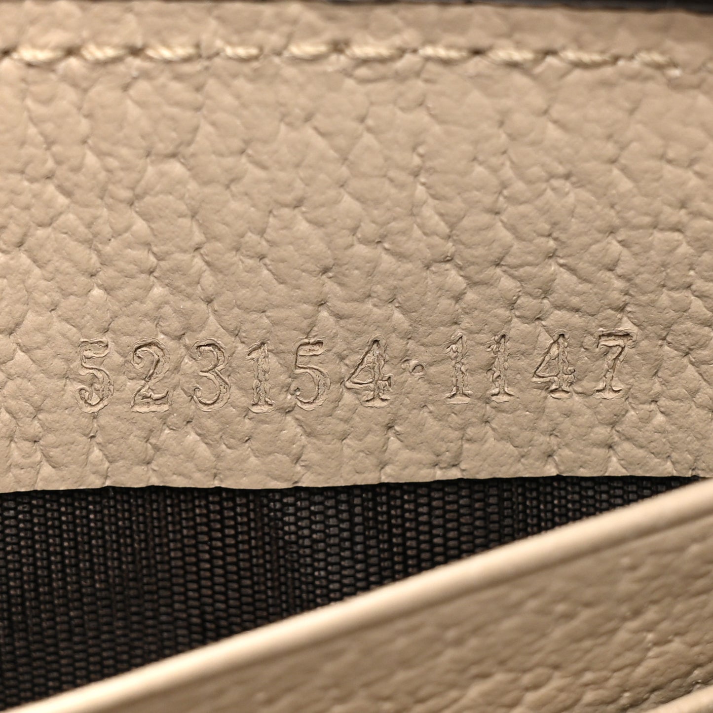 GG Supreme Monogram Textured Dollar Calfskin Web Ophidia Zip Around Wallet Beige Mystic White Oatmeal