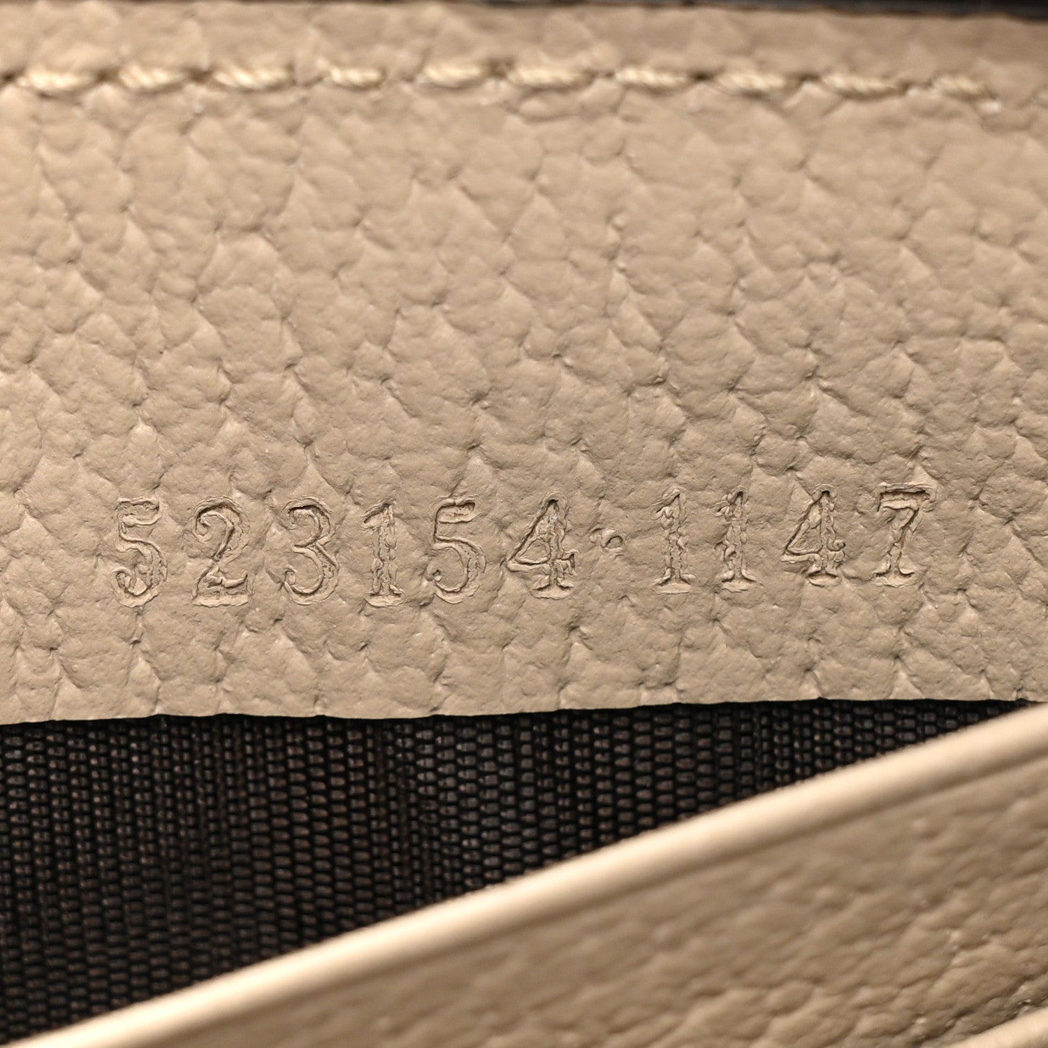 Gucci GG Supreme Monogram Textured Dollar Calfskin Web Ophidia Zip Around Wallet Beige Mystic White Oatmeal 10 of 14