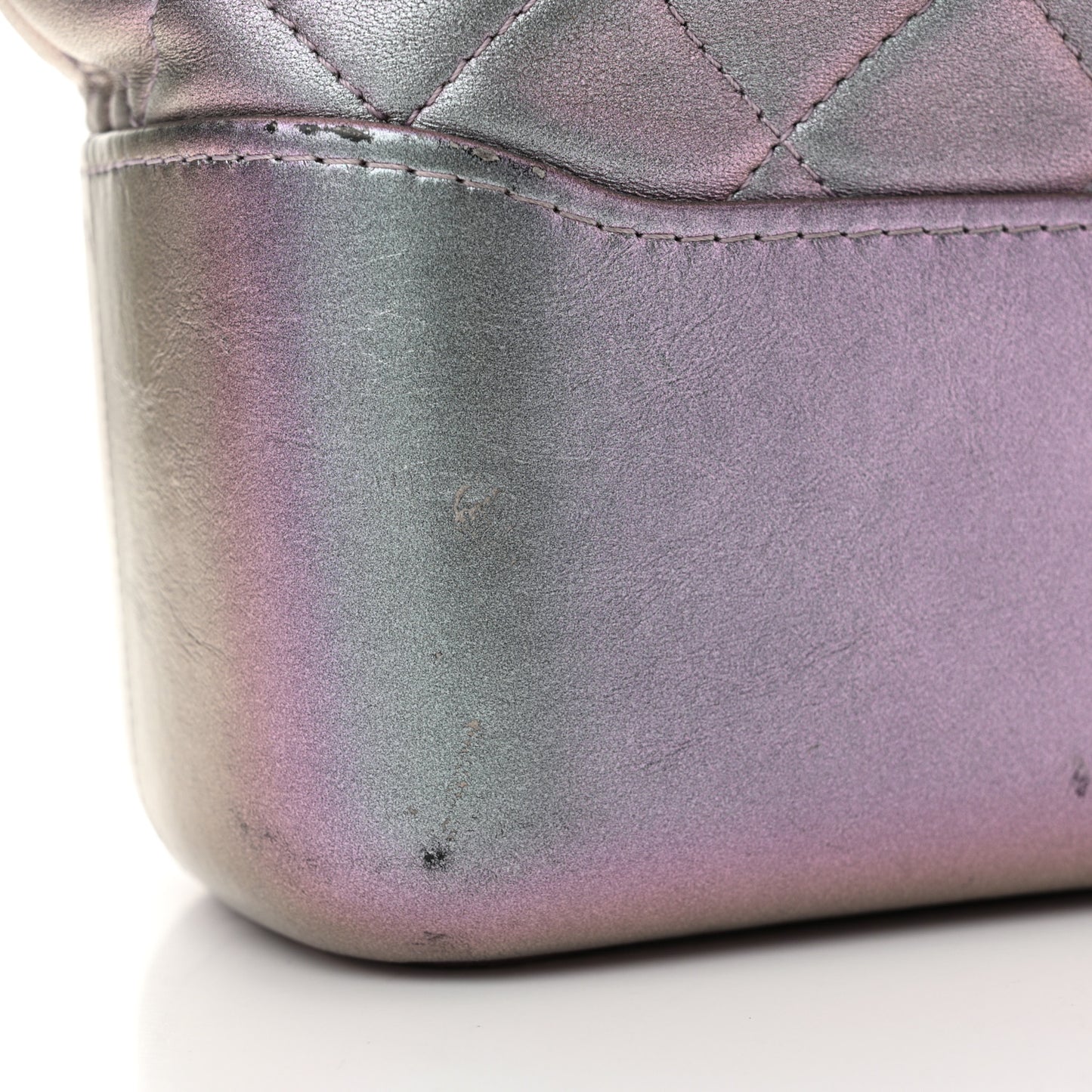 Iridescent Lambskin Calfskin Quilted Medium Gabrielle Hobo Light Purple