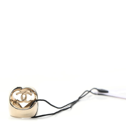 Chanel Metal CC Heart Ring 52 Gold 3 of 6
