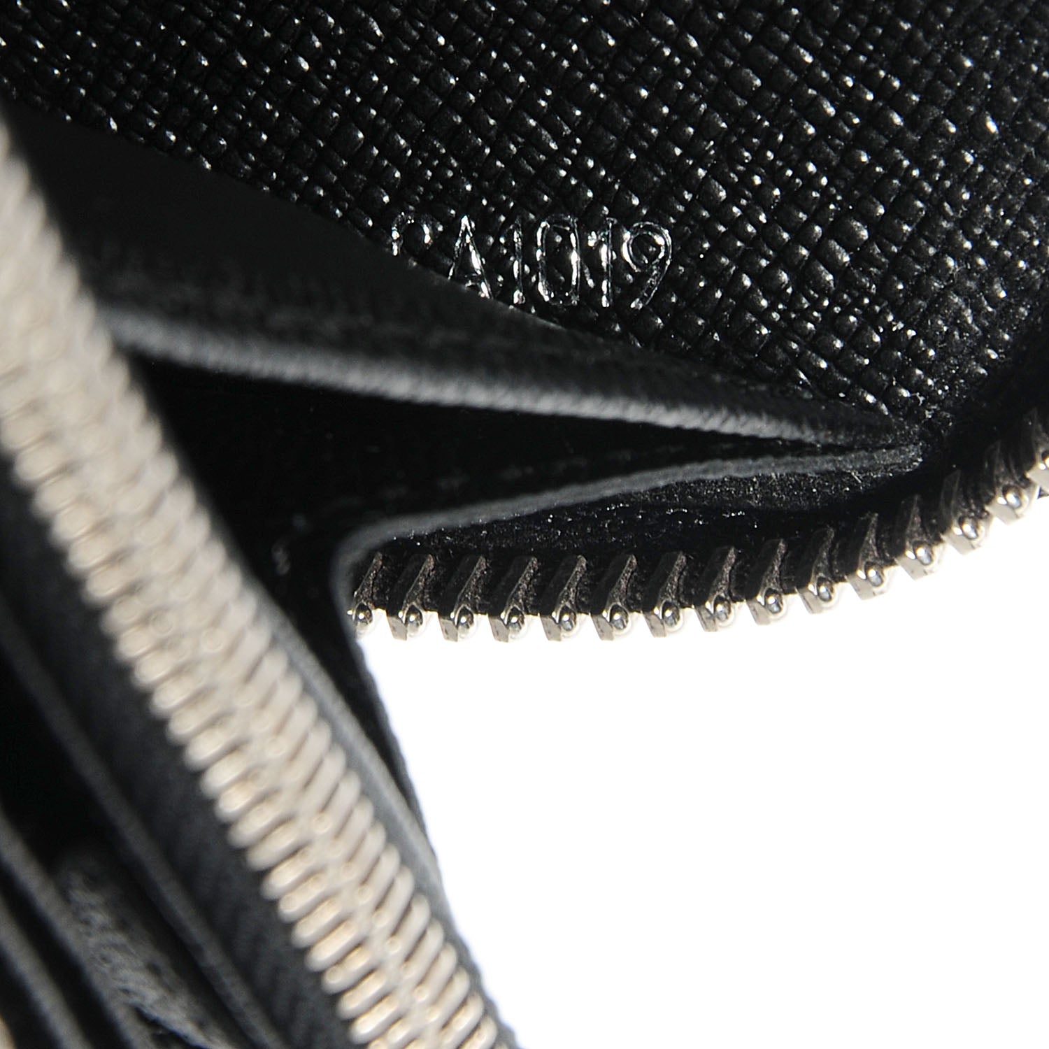 Louis Vuitton Epi Leather Zippy Wallet Black 7 of 7