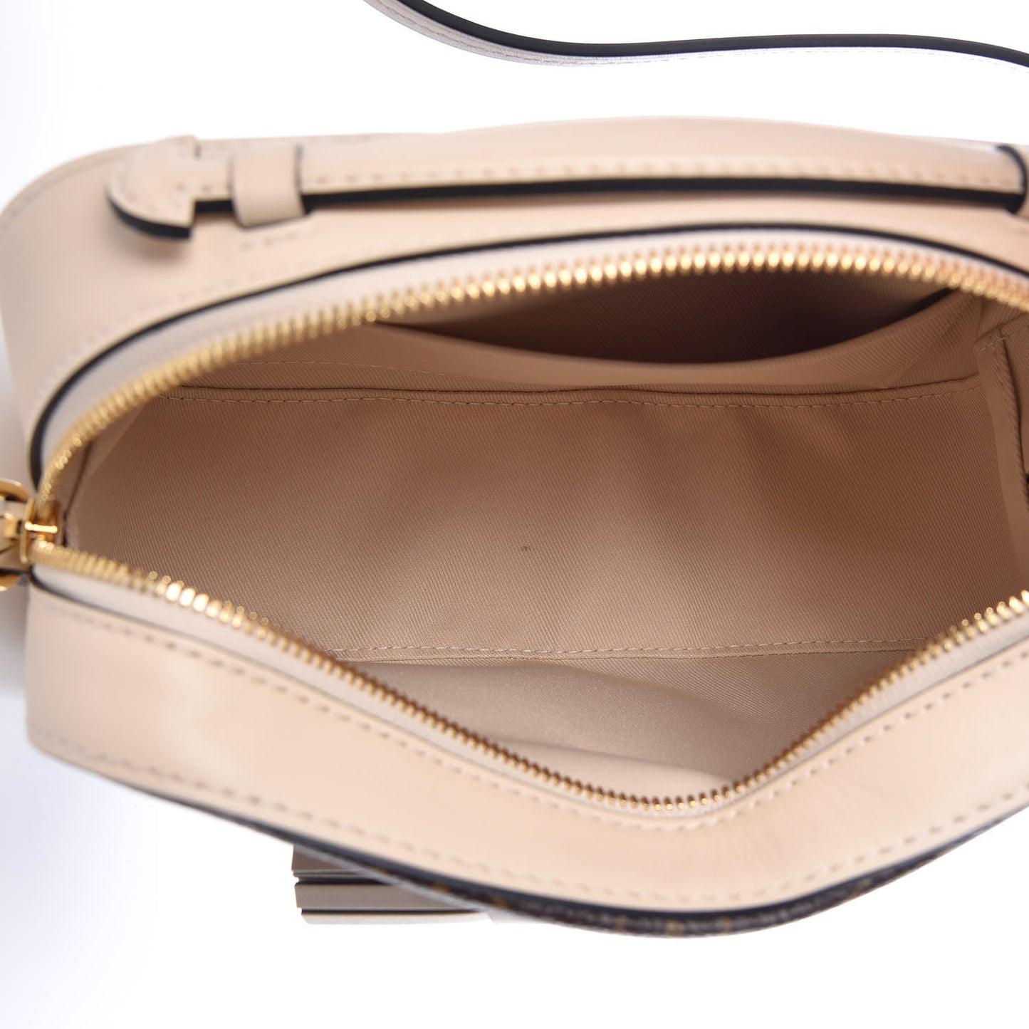 Monogram Saintonge Creme