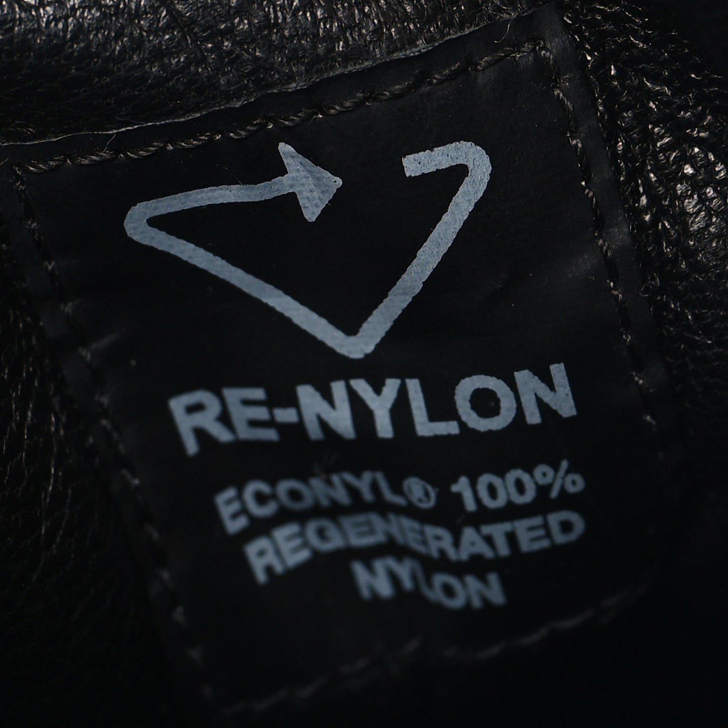 Re-Nylon Spazzolato Rubber Triangle Logo Macro Quilted Womens 45mm Platform Sneakers 38.5 Black