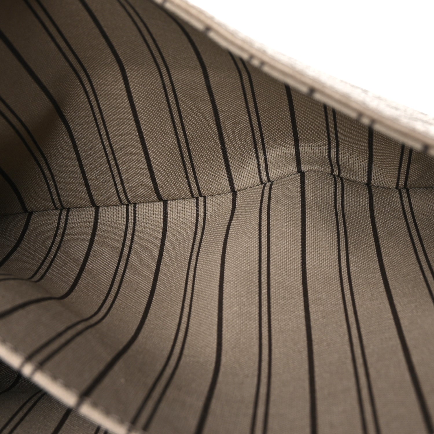 Louis Vuitton Empreinte Pochette Metis Tourterelle 6 of 11