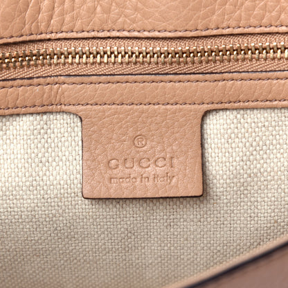 Gucci Pebbled Calfskin Medium Soho Flap Crossbody Camelia 6 of 9