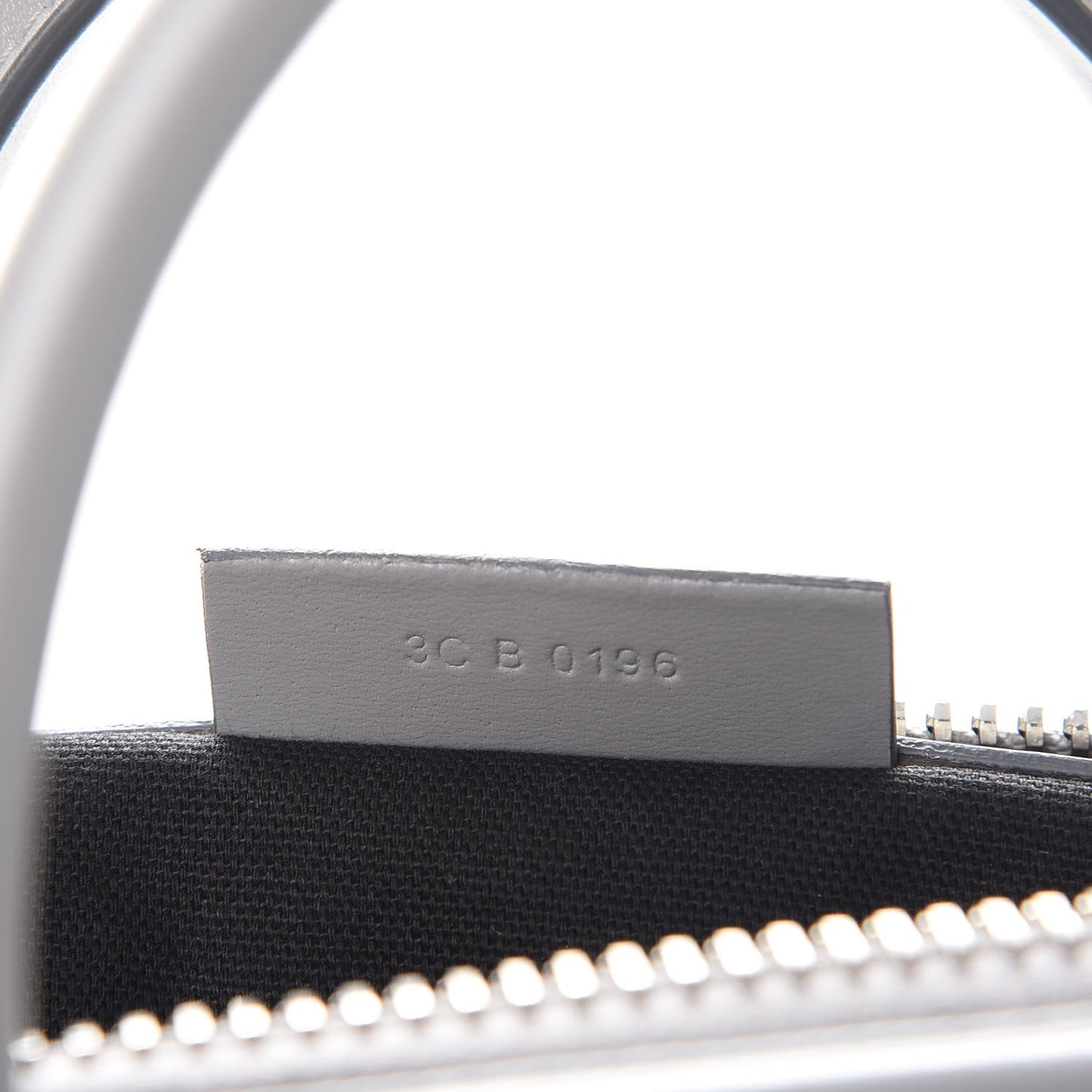Shiny Lord Calfskin Medium Antigona Pearl Grey