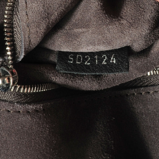 Veau Cachemire Soft Lockit MM Black