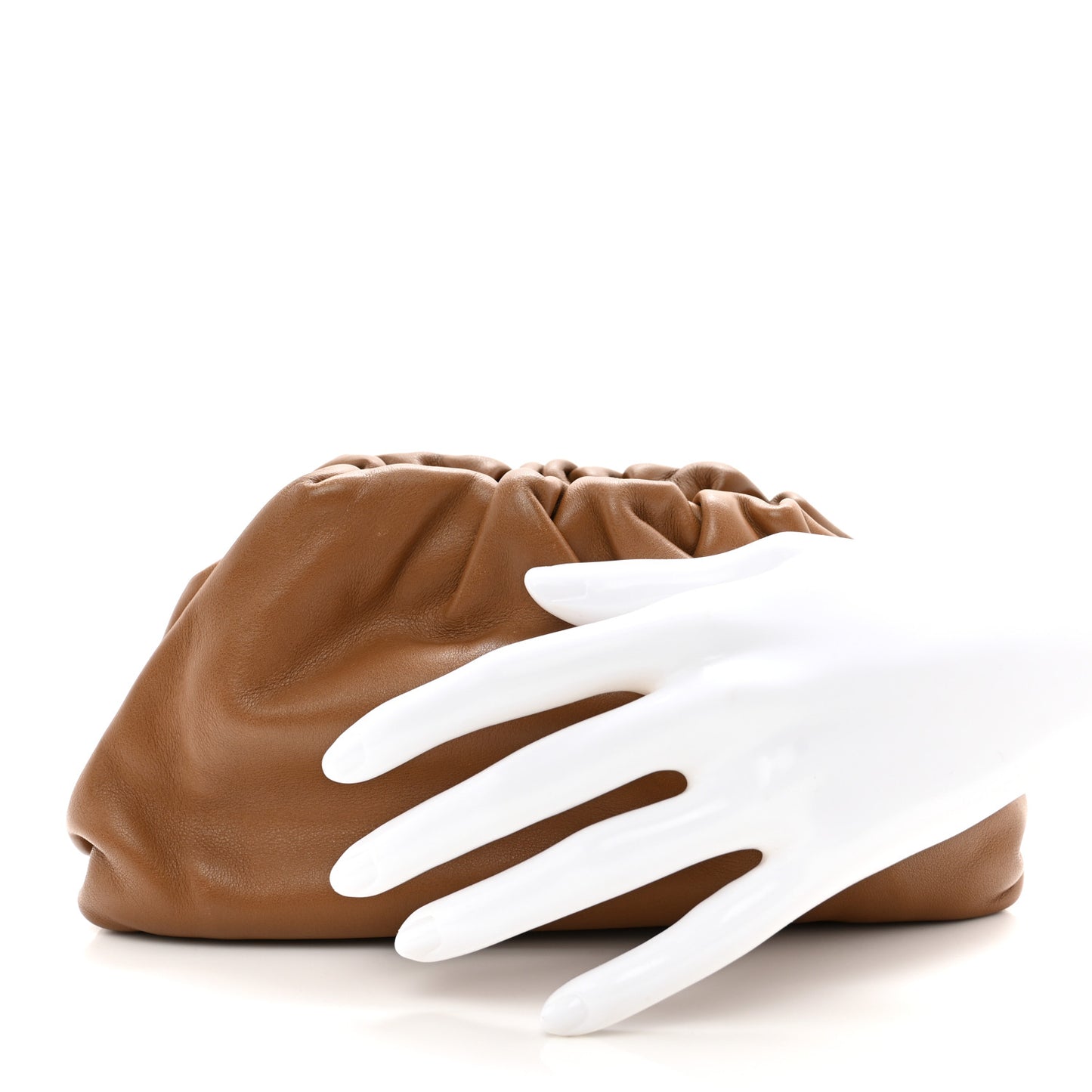 Butter Calfskin The Pouch 20 Cammello