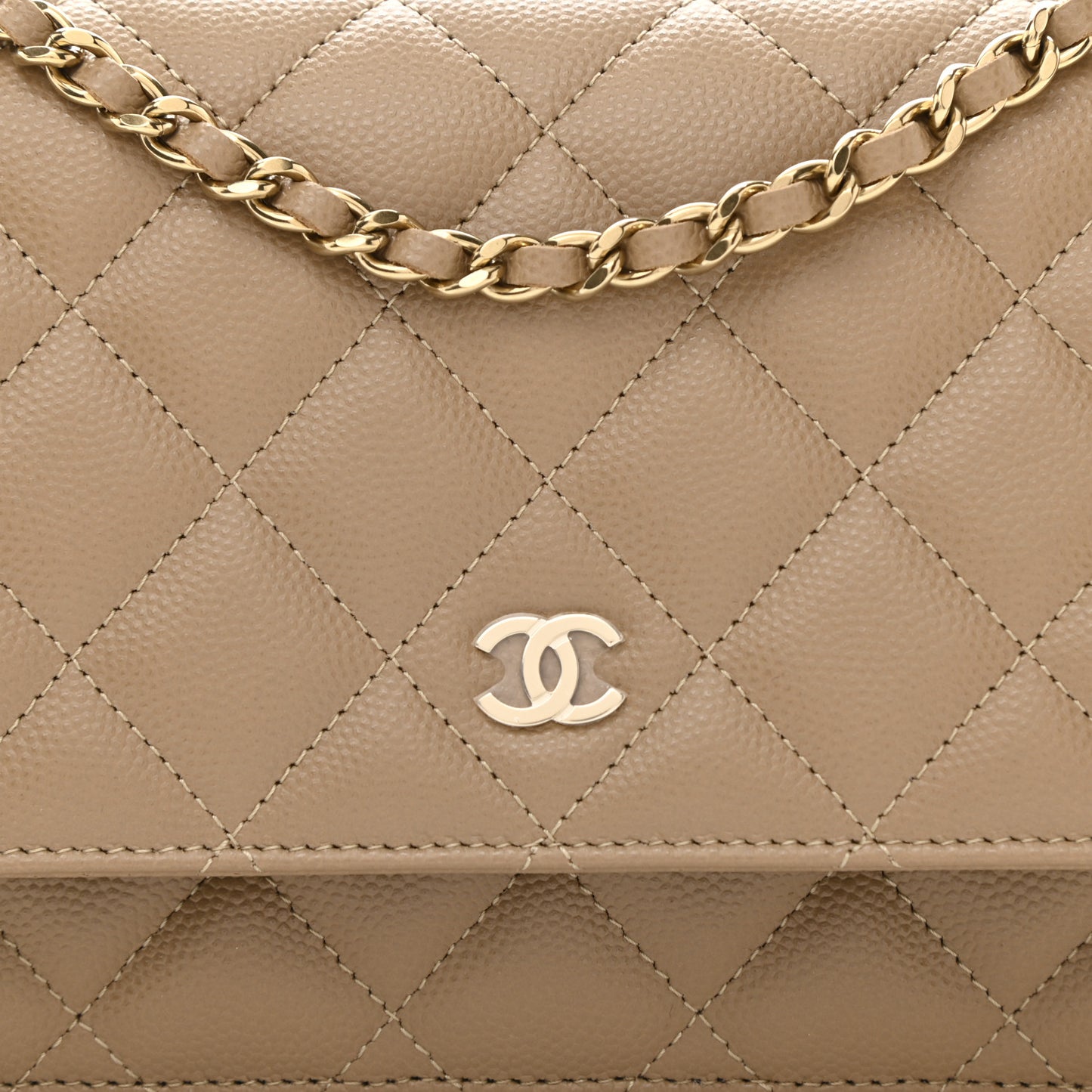 Caviar Quilted Wallet On Chain WOC Beige
