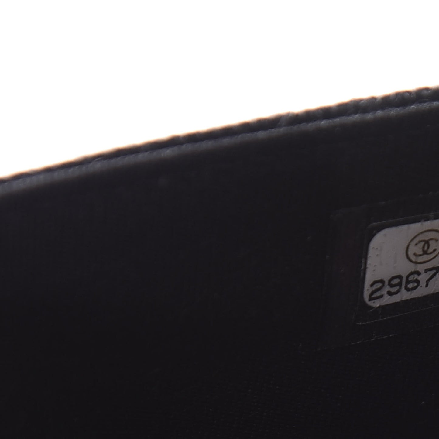 Caviar Quilted CC Strap Pouch Black