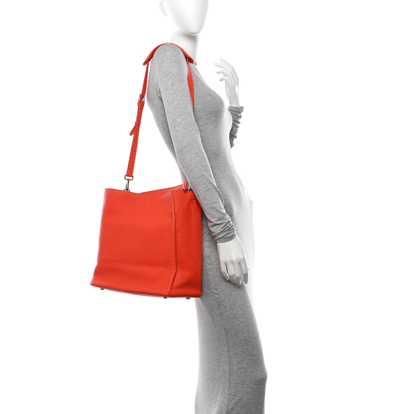 Cuoio Romano Selleria Large Anna Bucket Bag Arancio