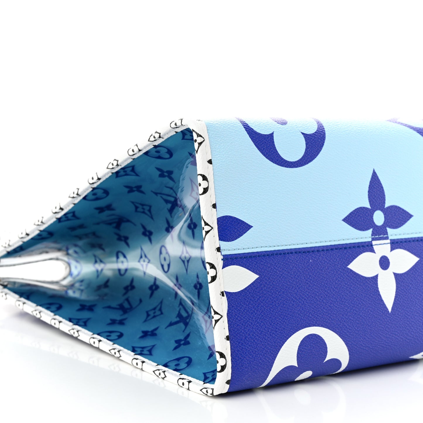 Monogram Giant Hawaii Onthego Blue