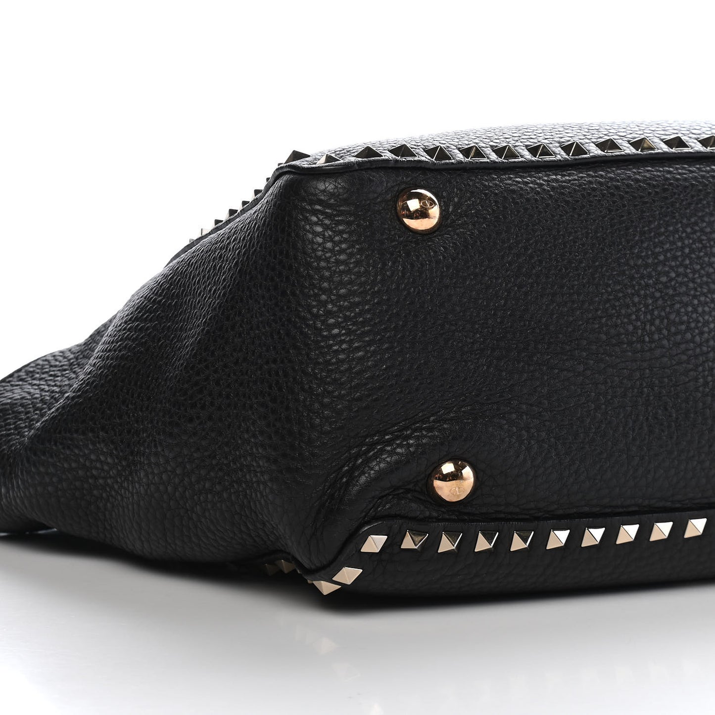 Pebbled Calfskin Medium Rockstud Tote Black