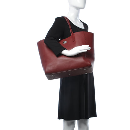 MCM Grained Calfskin Medium Reversible Wandel Tote Ruby 3 of 10