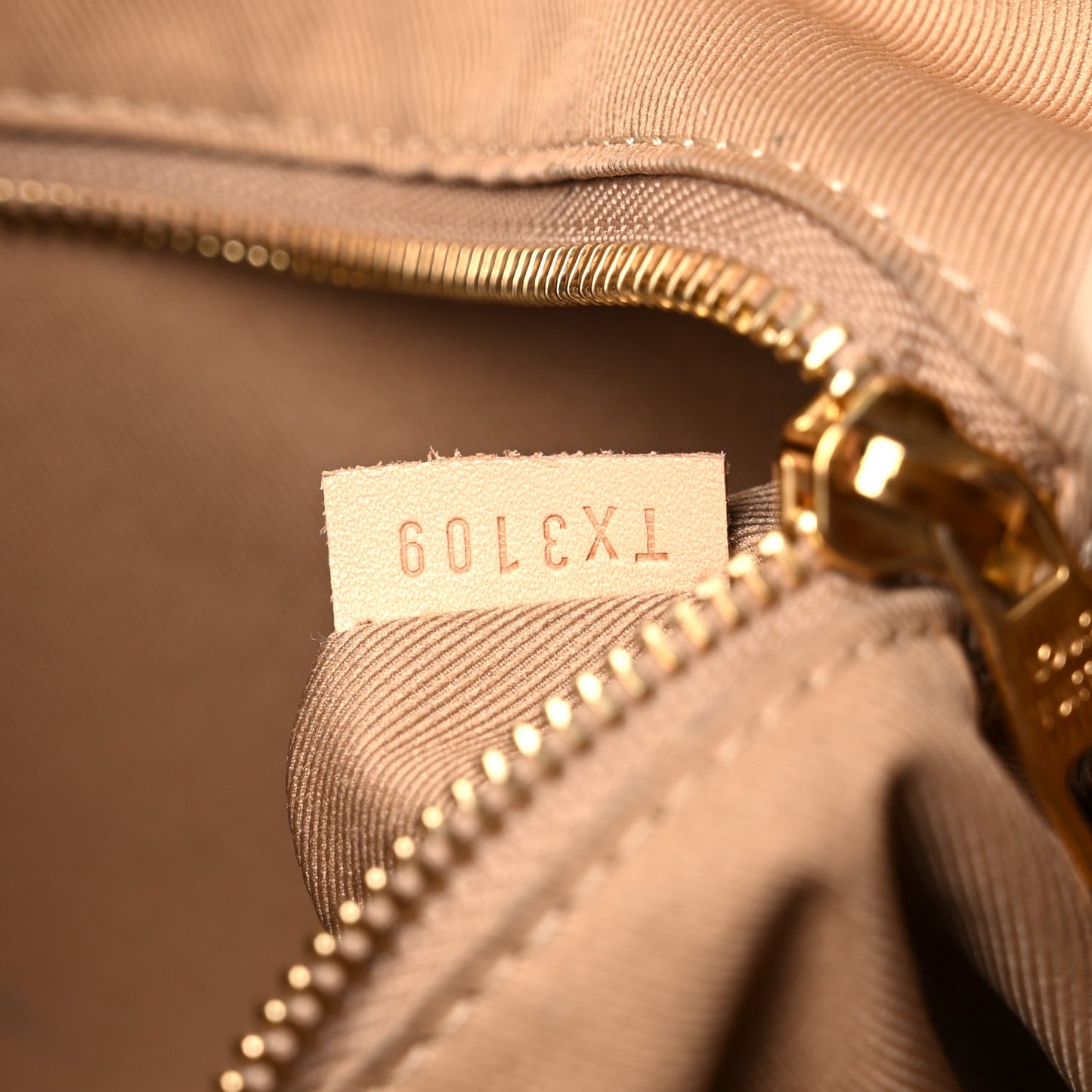 Damier Azur Graceful PM Beige