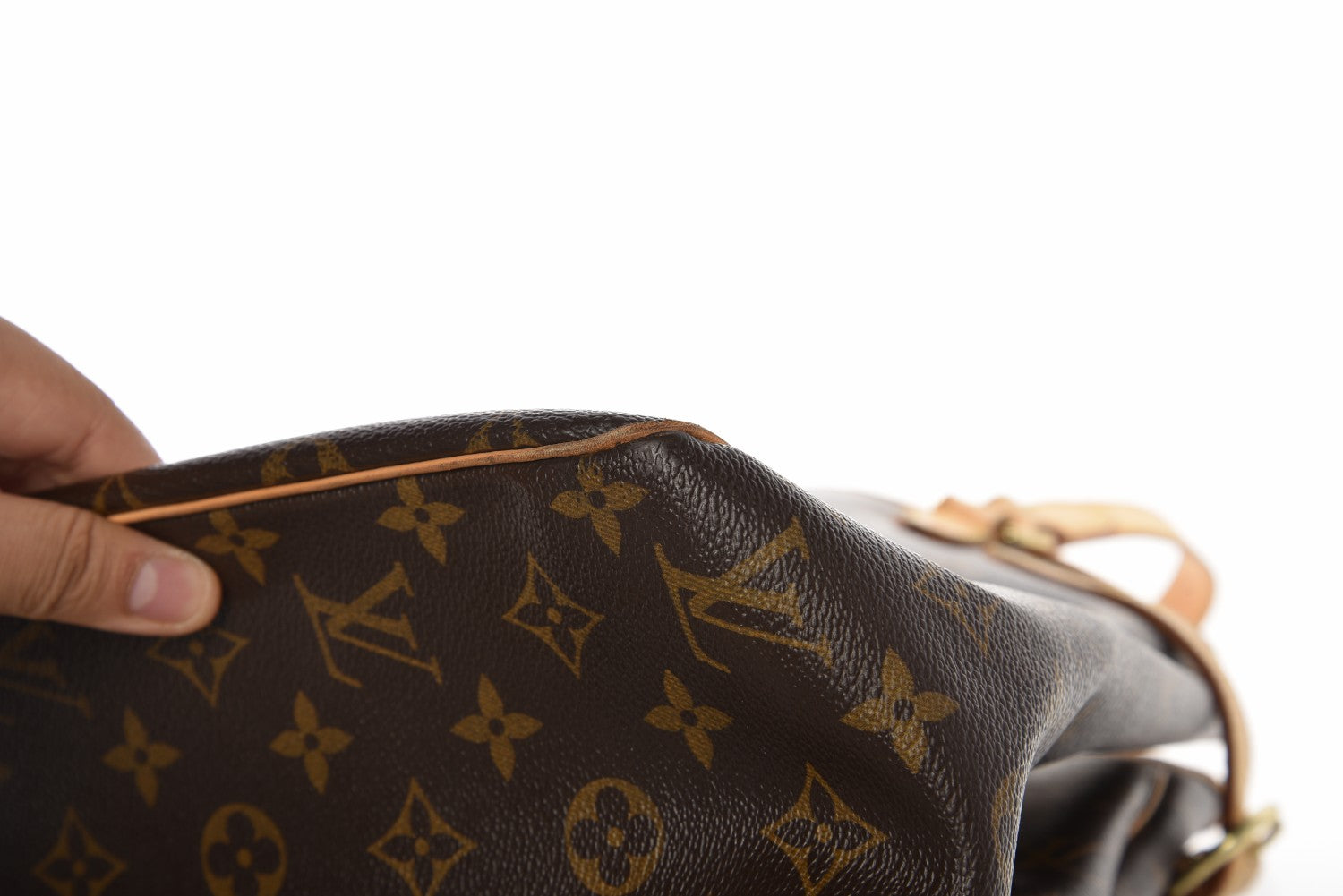 Louis Vuitton Monogram Batignolles Vertical 31 of 33