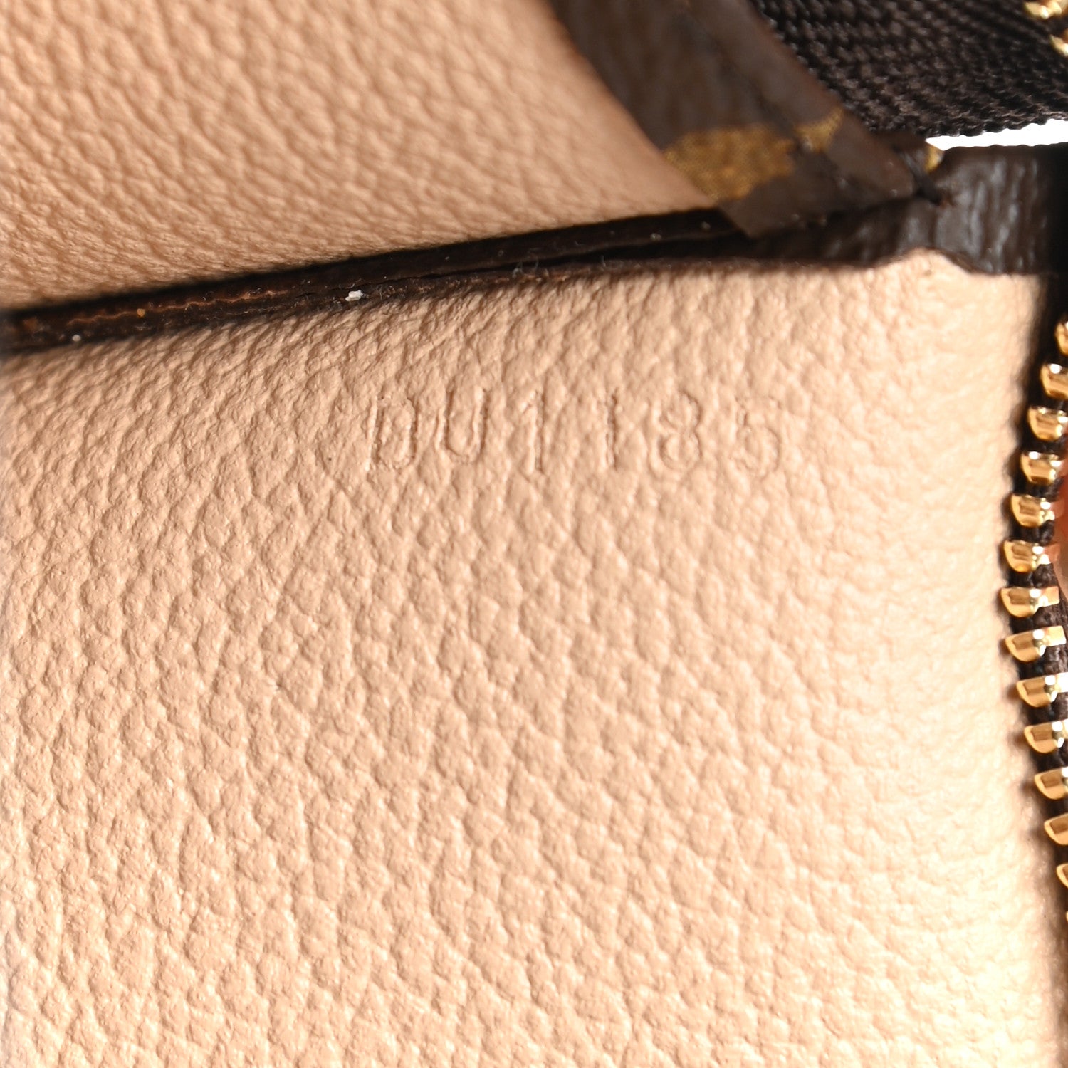 Louis Vuitton Monogram Toiletry Pouch 26 7 of 9