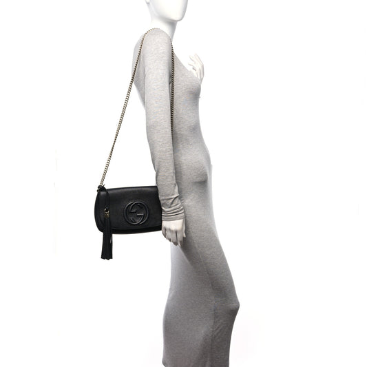 Pebbled Calfskin Medium Soho Flap Crossbody Black