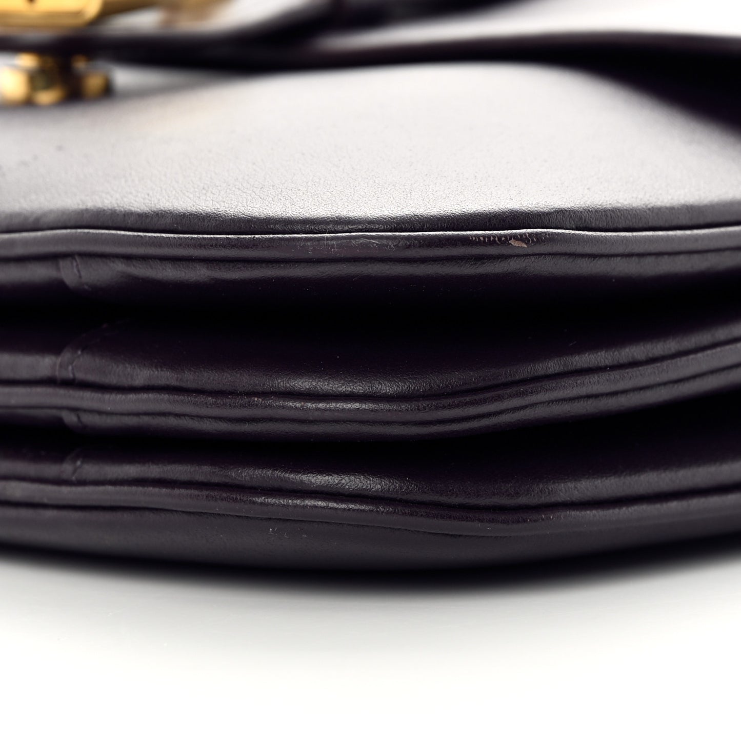 Smooth Calfskin Medium Tabou Aubergine