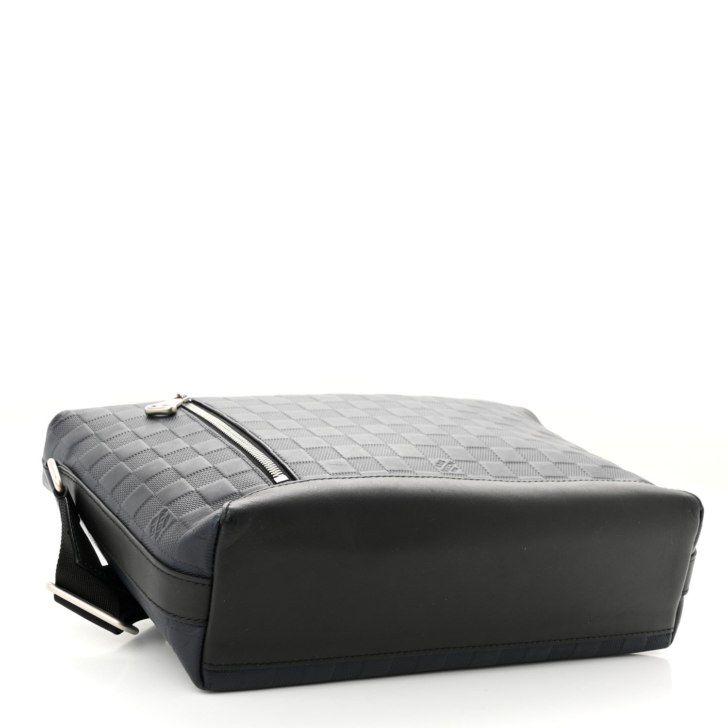 Louis Vuitton Damier Infini Messenger PM Onyx 4 of 11