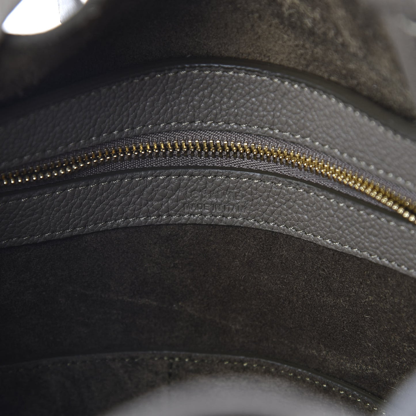 Soft Grained Calfskin Medium Belt Cabas Phantom Taupe