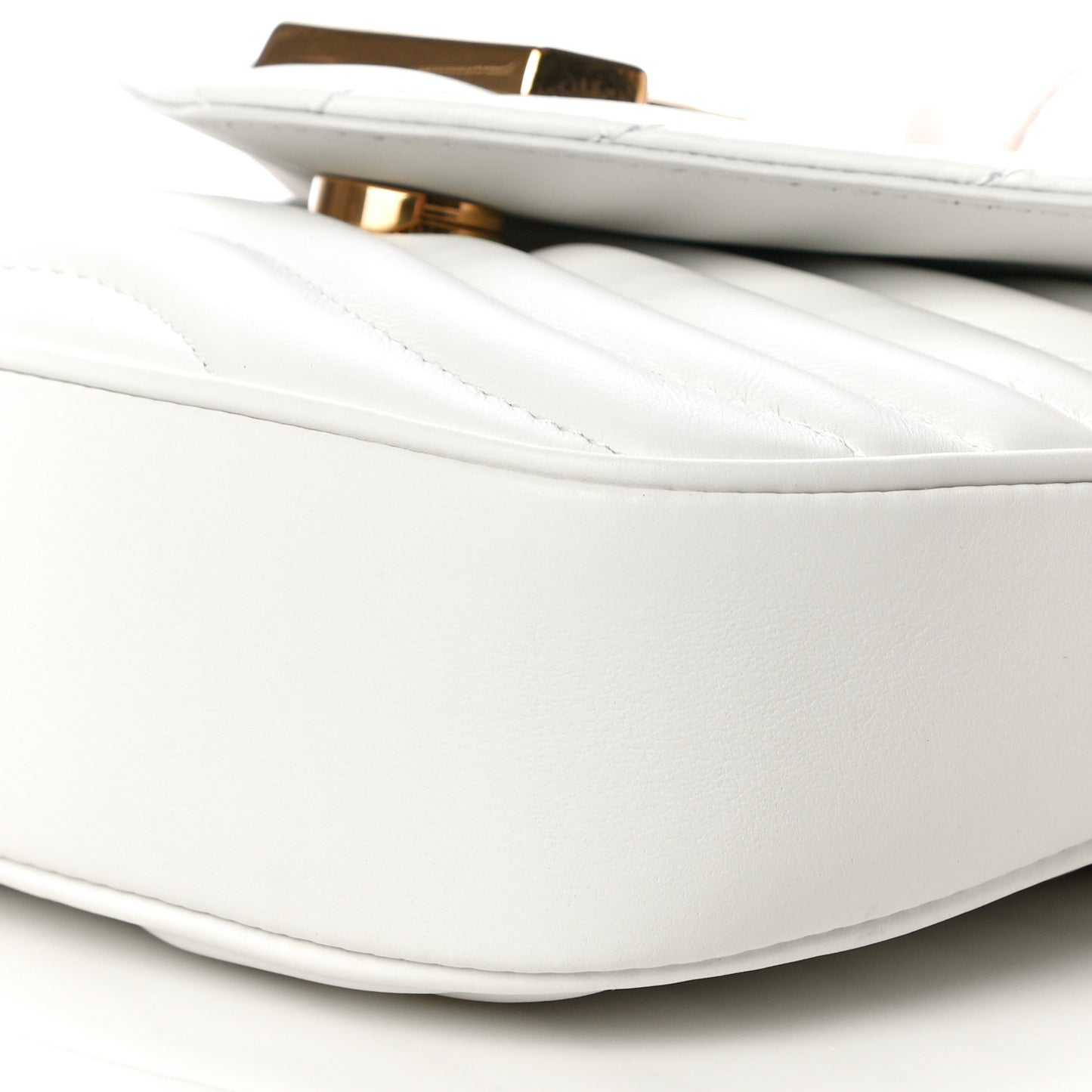 Calfskin New Wave Multi Pochette Snow
