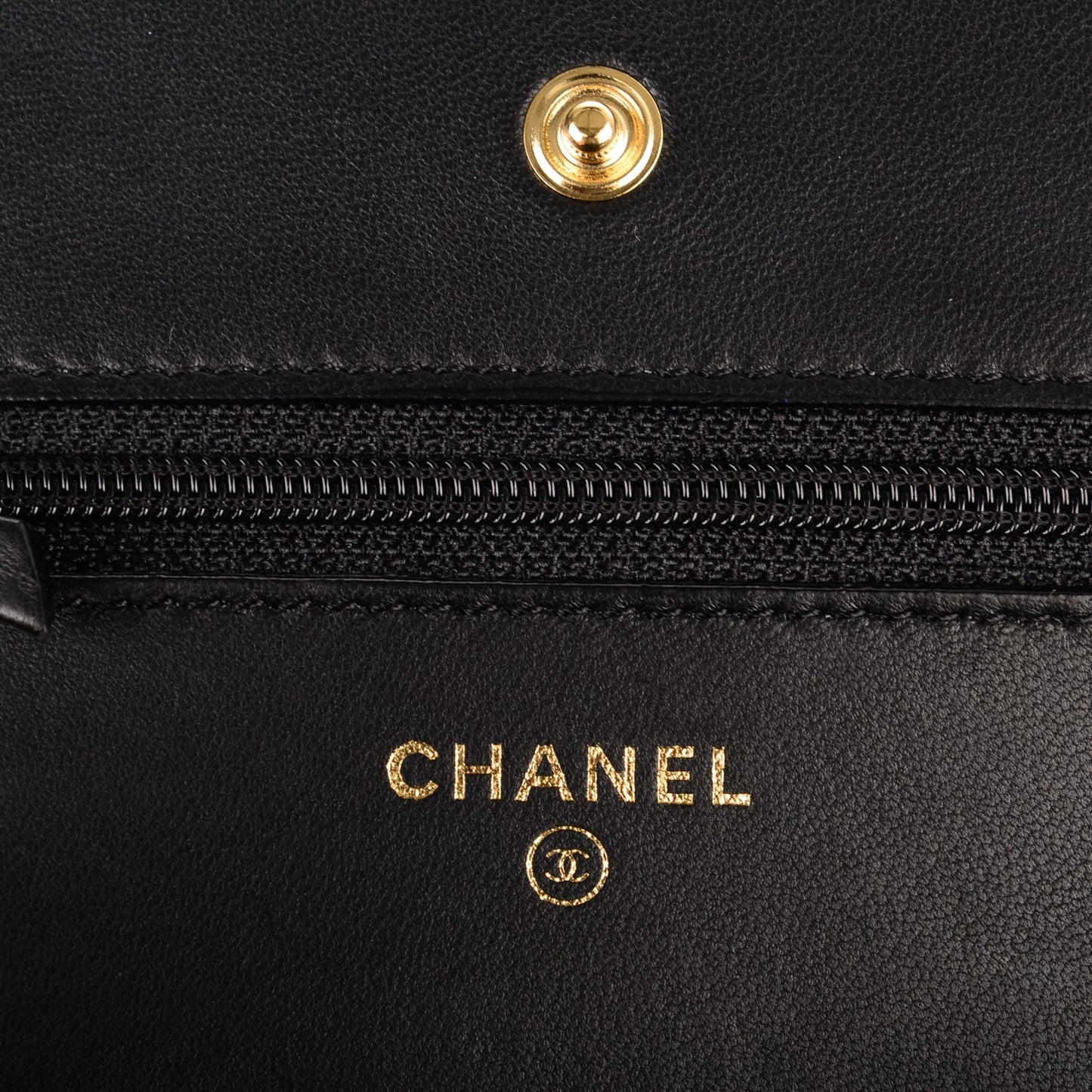 Lambskin Quilted Wallet On Chain WOC Black