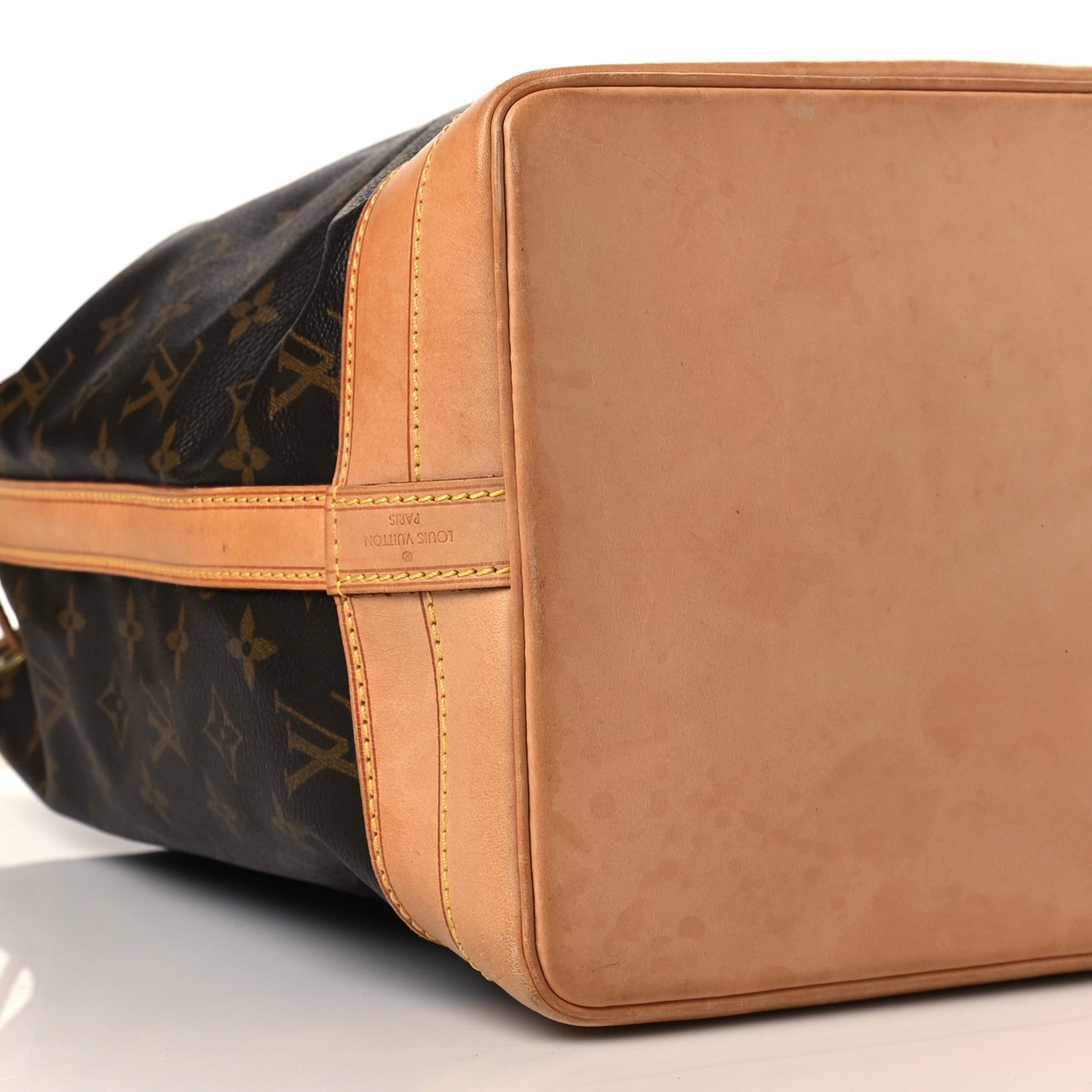 Monogram Noe