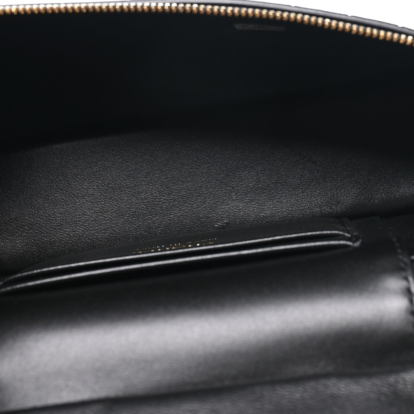 Calfskin Crocodile Embossed Crococo Exoticoco Vanity With Chain Black