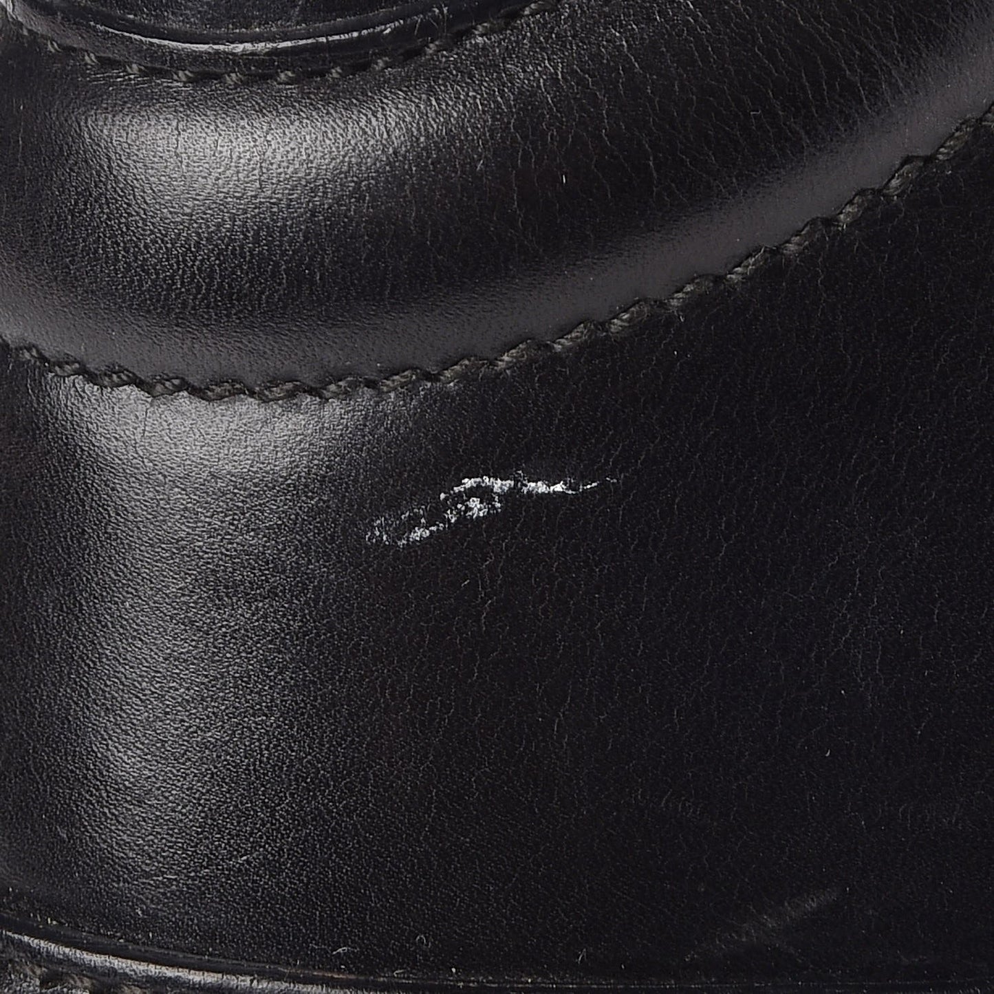 ALEXANDER MCQUEEN Calfskin Large Novak Black