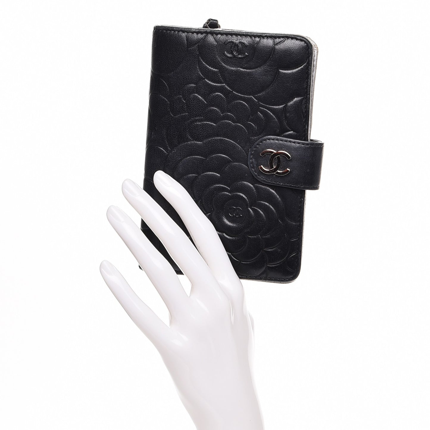Lambskin Camellia Embossed Zipped Pocket Wallet Black