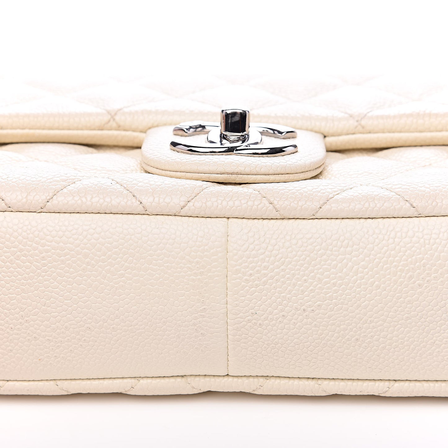 Caviar Quilted Medium Easy Flap Dark White