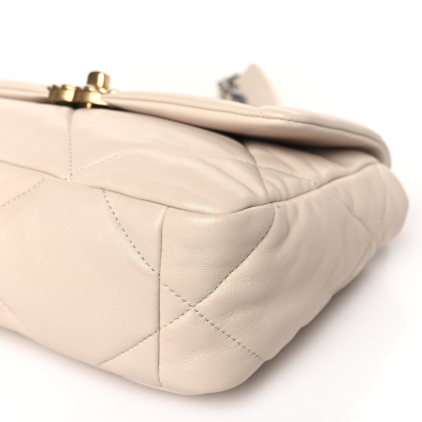 Lambskin Quilted Medium Chanel 19 Flap Beige