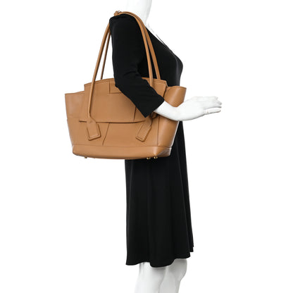 Bottega Veneta Grained Calfskin Maxi Intrecciato Medium Arco Caramel 2 of 11