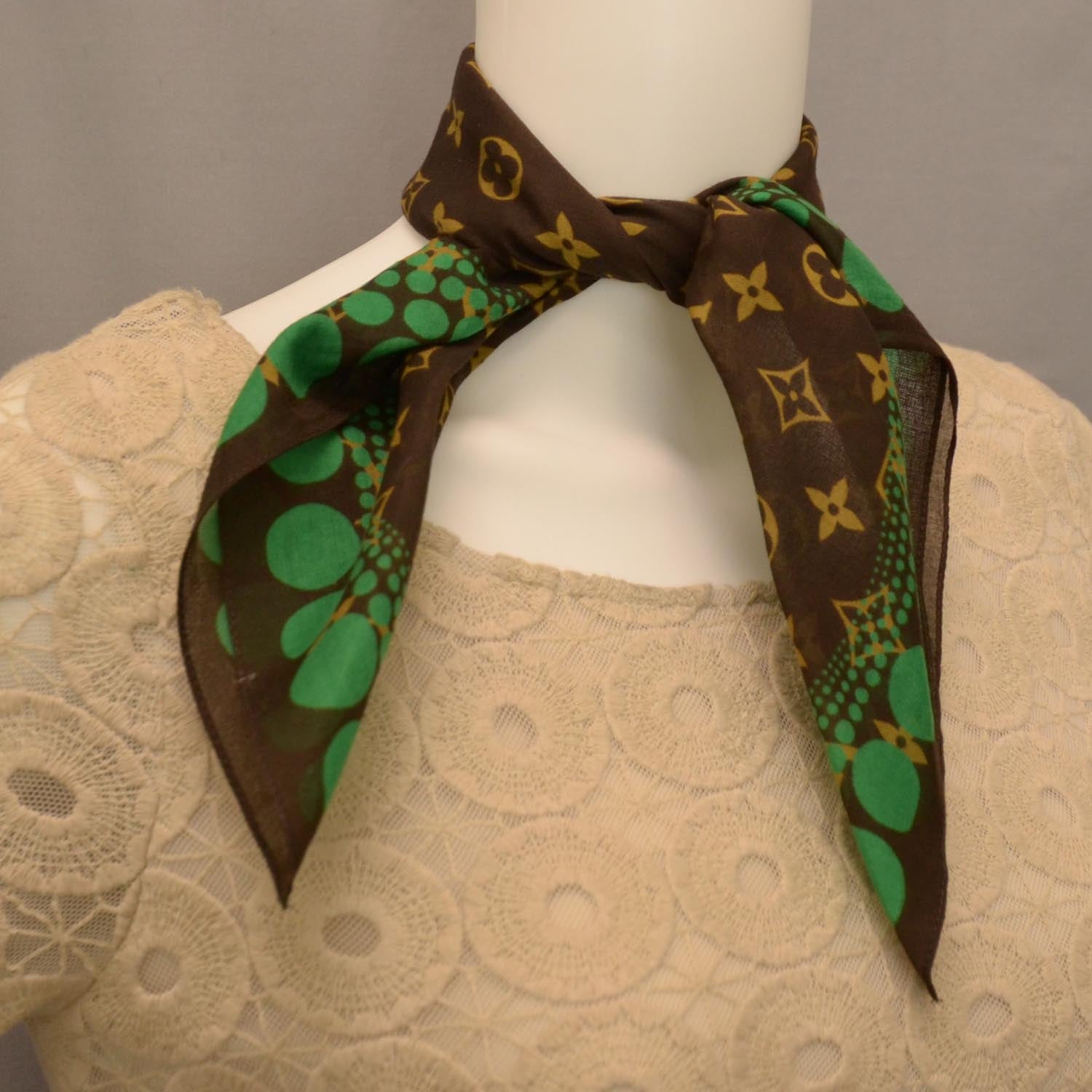 Louis Vuitton Monogram Kusama Town Scarf Green 2 of 4