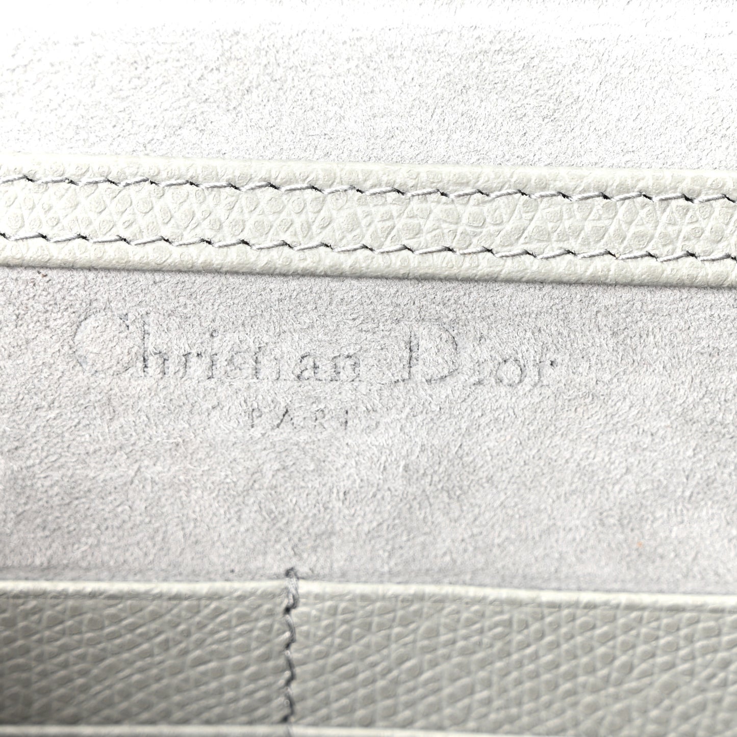 Calfskin 30 Montaigne 2 in 1 Pouch Grey