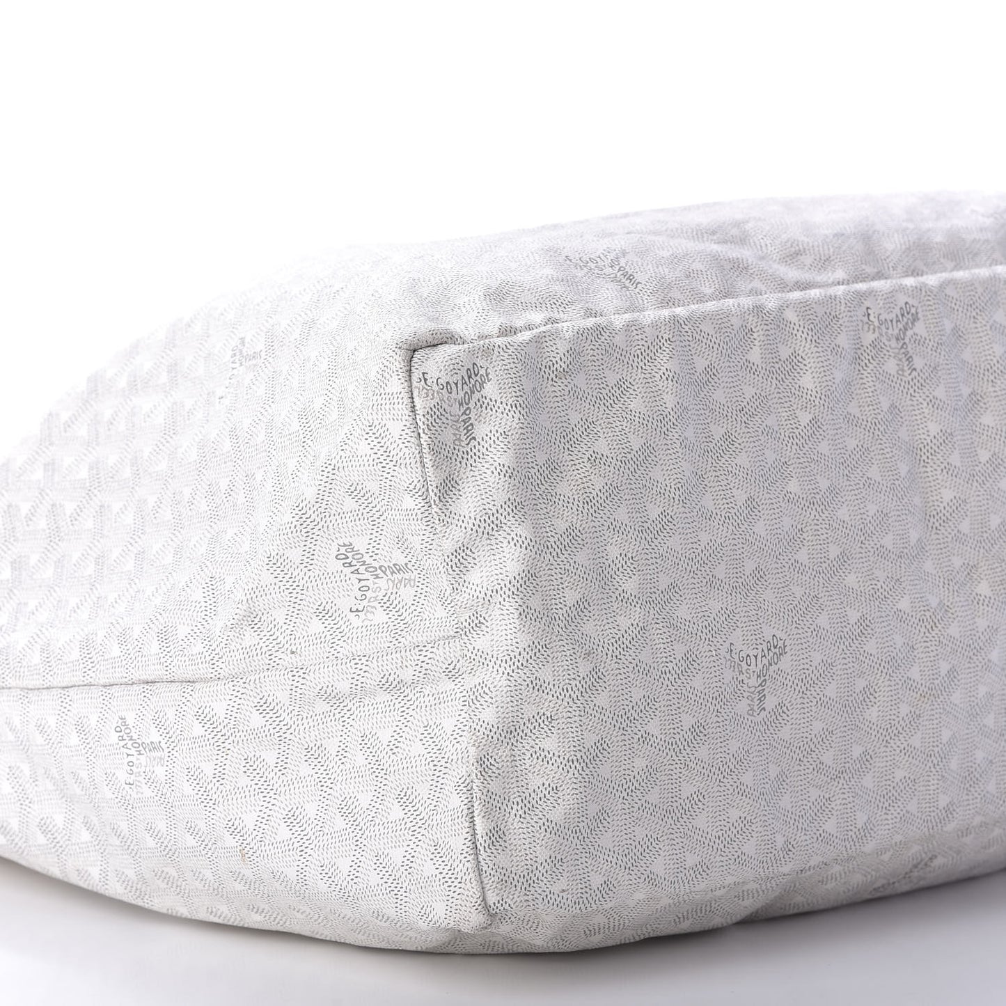 Goyardine Saint Louis GM White