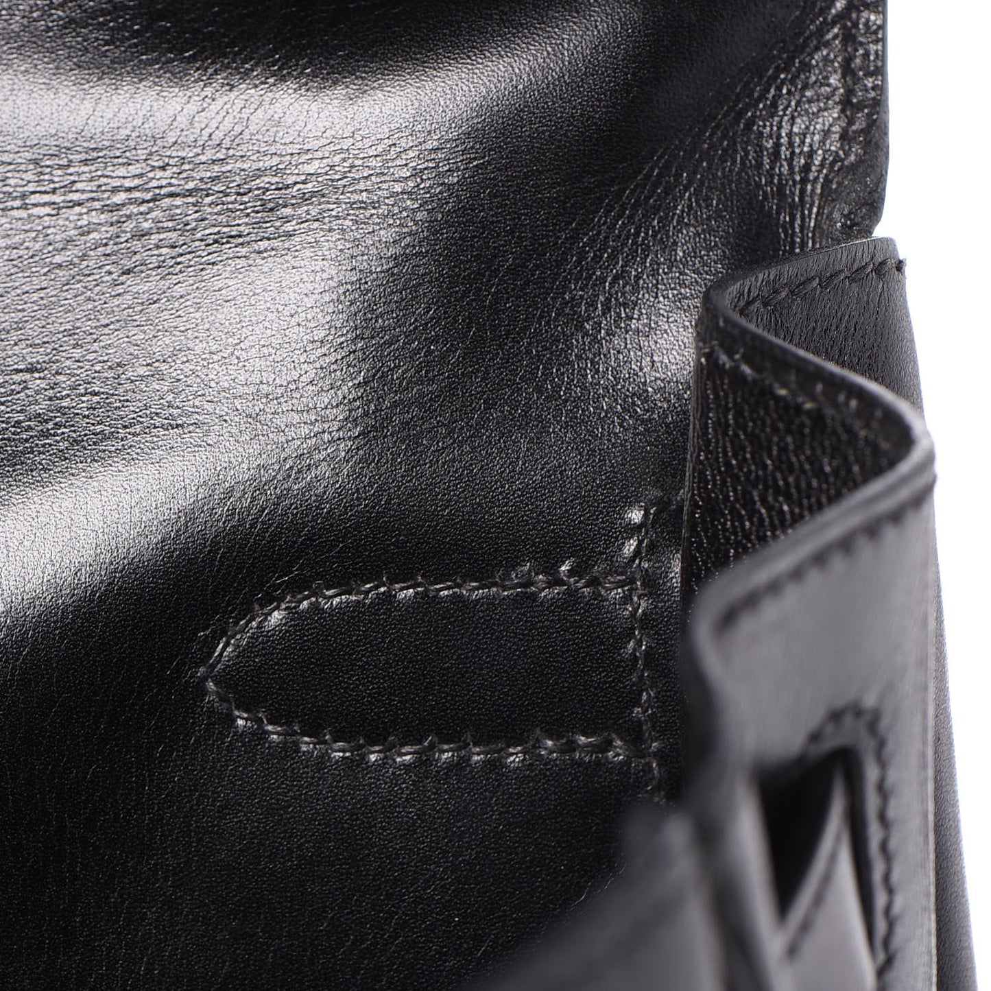 Box Kelly Retourne 32 Black