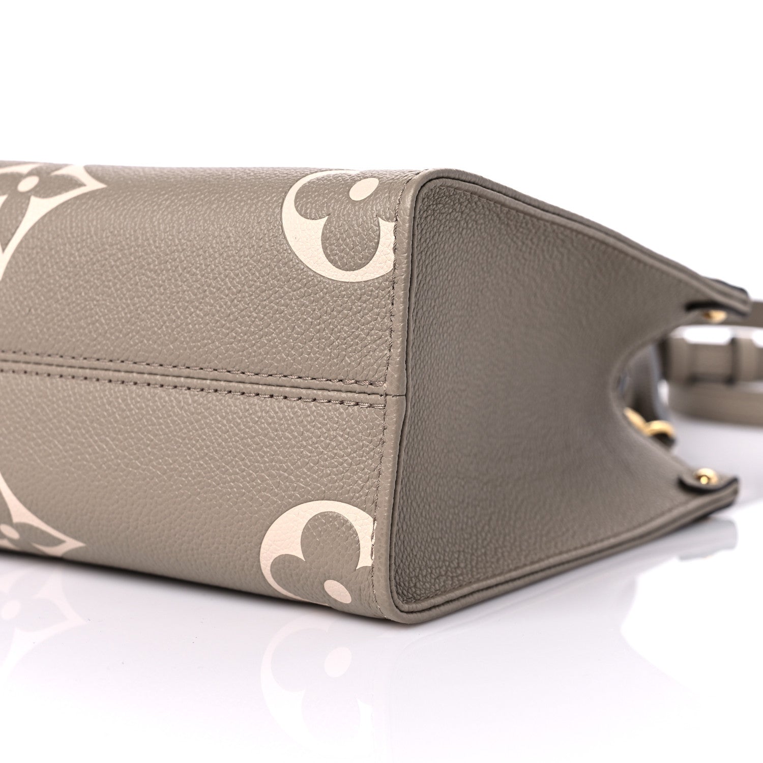 Louis Vuitton Empreinte Monogram Giant Onthego PM Tourterelle Creme 8 of 8